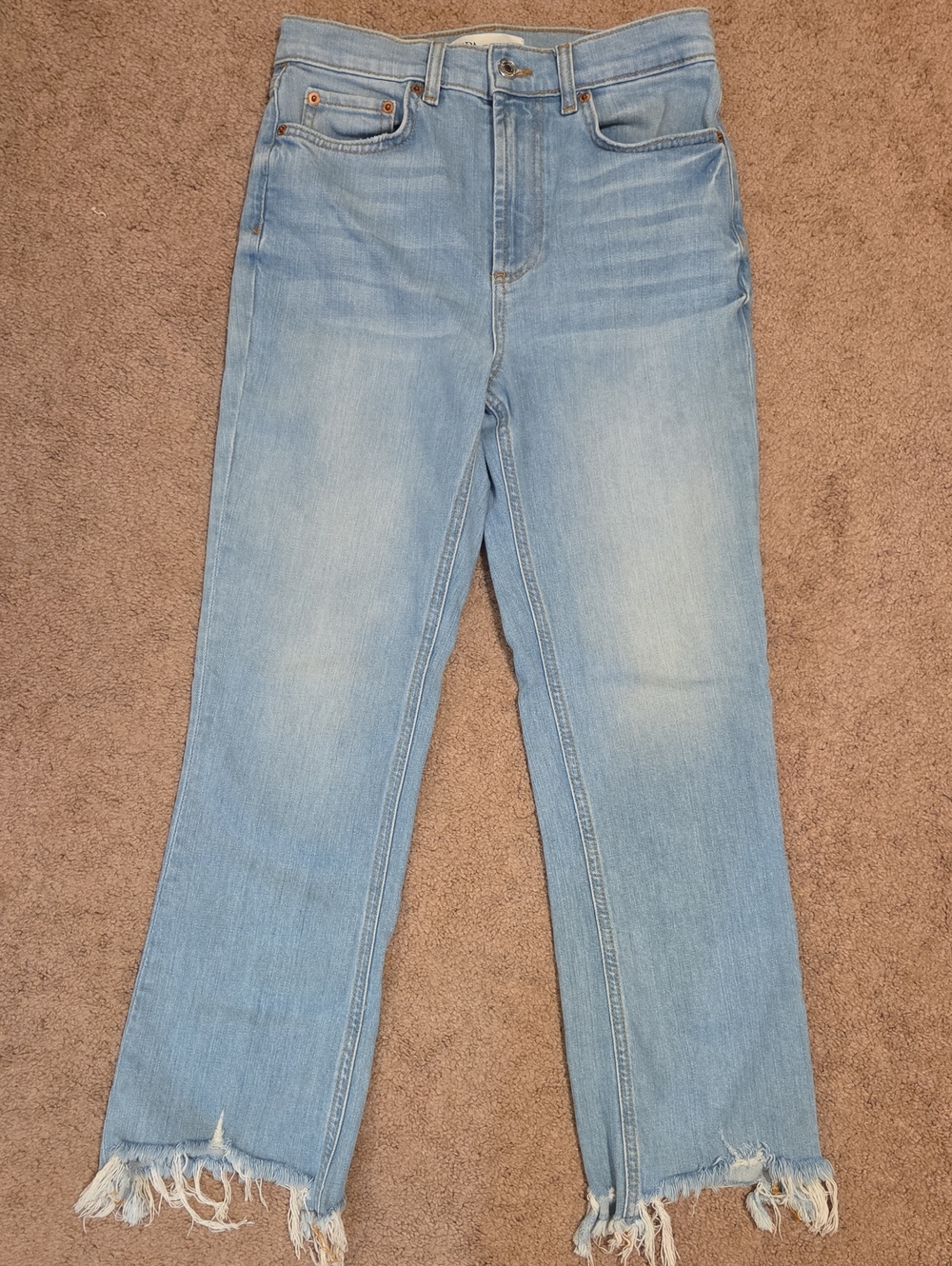 *Like New* Zara Light Blue Cropped Straight Jeans with Frayed Hem